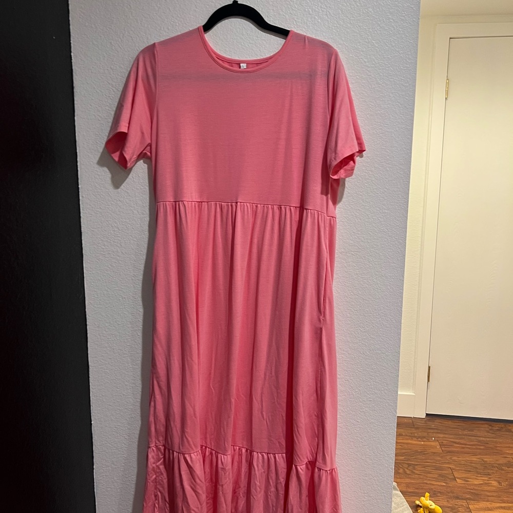 Elegant Pink Maxi Dress